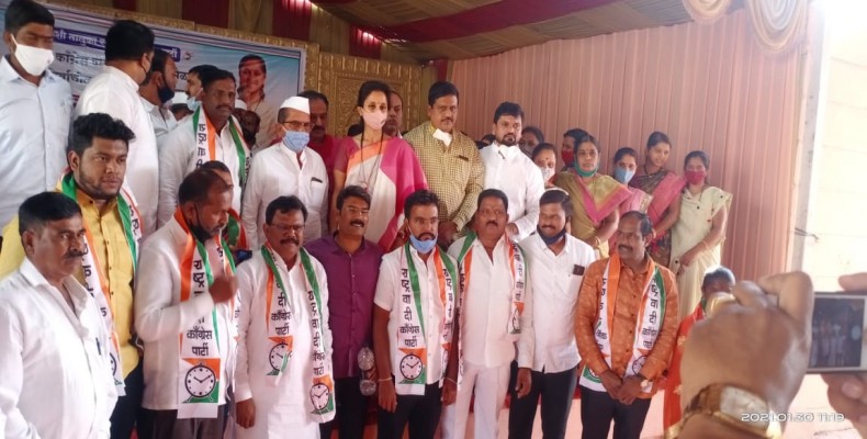 समीर मुलाणी, अरविंद कांबळे, लहू चव्हाण यांचा राष्ट्रवादीत जाहीर प्रवेश