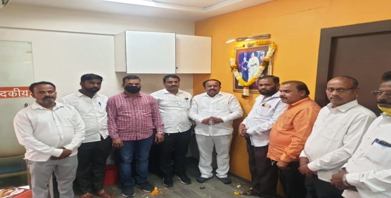 शिवसेना जिल्हा प्रमुखपदी बाळासाहेब चांदेरे यांची निवड