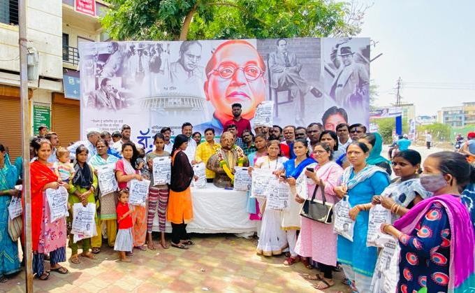 बावधनमध्ये मोफत साखर वाटप